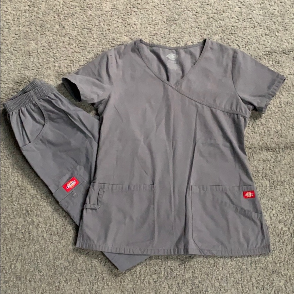 Dickies Scrubs